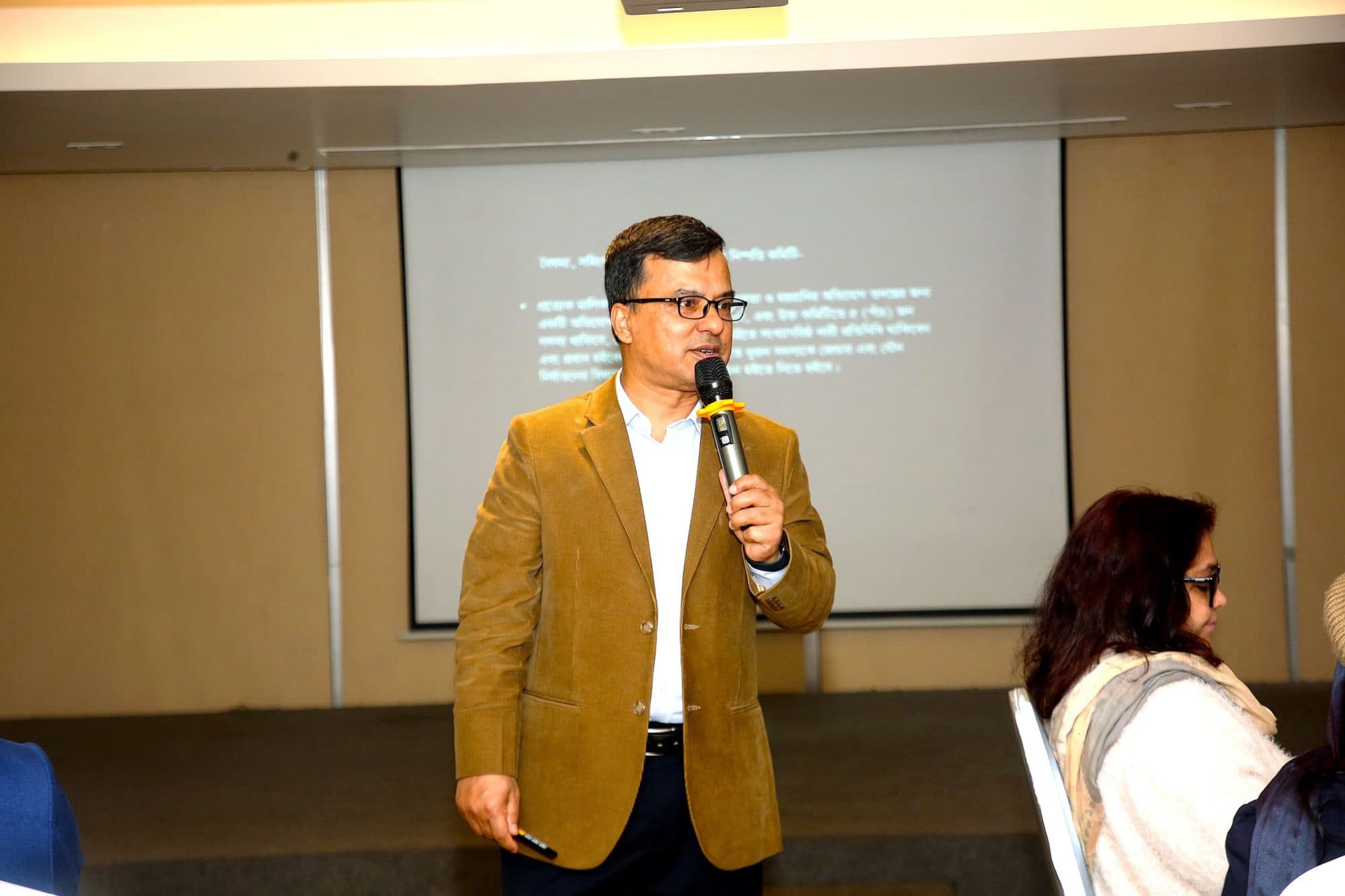 The facilitator presents to HR professionals during the labor law training